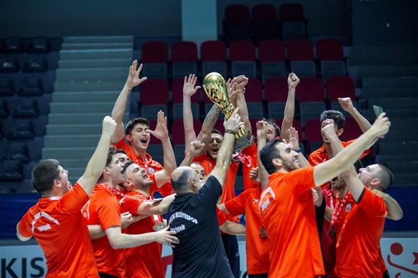 Hentbol Erkekler 1. Ligi'nde Mihalıççık Belediyesi şampiyon oldu